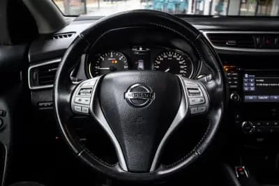 Vendo Nissan Qashqai 2014 - 13990 EUR, 133381 km - AUTO.MOTO.pt