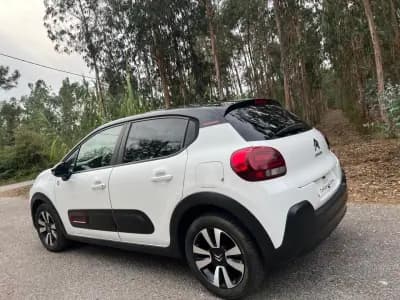 Vendo Citroën C3 2021 - 11990 EUR, 120370 km - AUTO.MOTO.pt