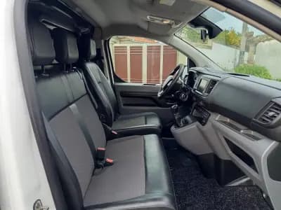 Vendo Peugeot Expert 2019 - 13990 EUR, 154840 km - AUTO.MOTO.pt