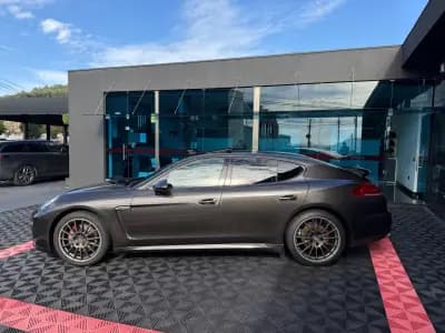 Sell Porsche Panamera 2014 - 47900 EUR, 123000 km - AUTO.MOTO.pt