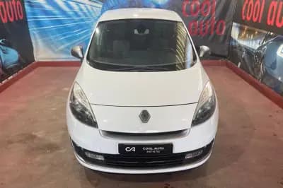 Vendo Renault Grand Scénic 2012 - 8899 EUR, 230000 km - AUTO.MOTO.pt