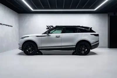 Sell Land Rover Range Rover Velar 2021 - 54950 EUR, 46000 km - AUTO.MOTO.pt