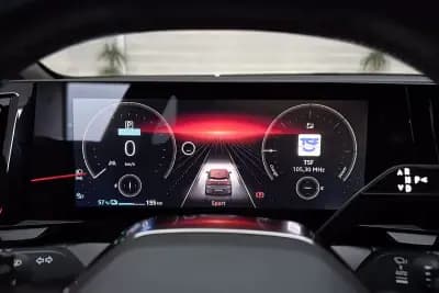 Vendo Renault Mégane E-Tech 2023 - 24450 EUR, 60913 km - AUTO.MOTO.pt