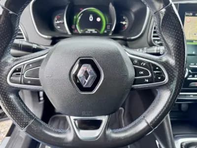 Sell Renault Mégane 2016 - 14750 EUR, 142000 km - AUTO.MOTO.pt