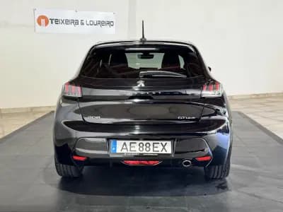 Vendo Peugeot 208 2020 - 17750 EUR, 50915 km - AUTO.MOTO.pt