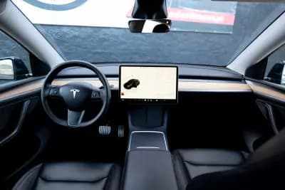 Vendo Tesla Model Y 2022 - 38900 EUR, 54000 km - AUTO.MOTO.pt