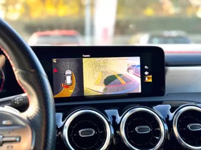 Sell Mercedes-Benz CLA 180 2021 - 31750 EUR, 93000 km - AUTO.MOTO.pt