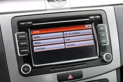 Vendo Volkswagen Passat 2011 - 10990 EUR, 174000 km - AUTO.MOTO.pt