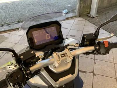 Vendo mota 2024 - 2850 EUR, 1800 km - AUTO.MOTO.pt