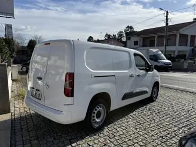 Vendo Opel Combo 2020 - 12500 EUR, 173787 km - AUTO.MOTO.pt