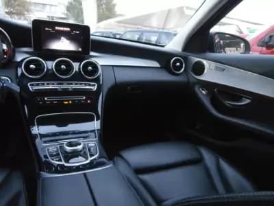 Vendo Mercedes-Benz C 180 2017 - 24900 EUR, 141265 km - AUTO.MOTO.pt