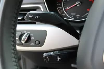 Vendo Audi A4 2019 - 19990 EUR, 168000 km - AUTO.MOTO.pt