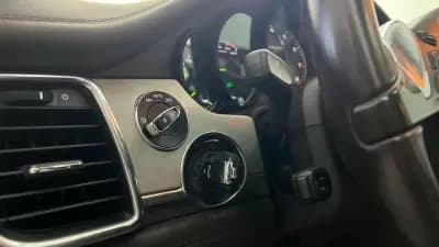 Sell Porsche Panamera 2014 - 45990 EUR, 157000 km - AUTO.MOTO.pt