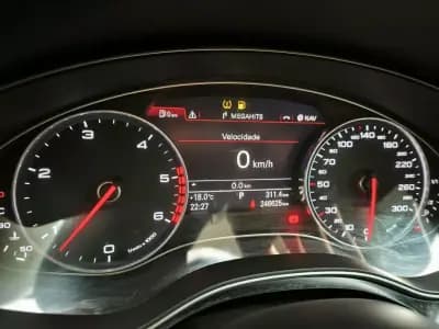 Sell Audi A6 Avant 2012 - 21500 EUR, 246000 km - AUTO.MOTO.pt