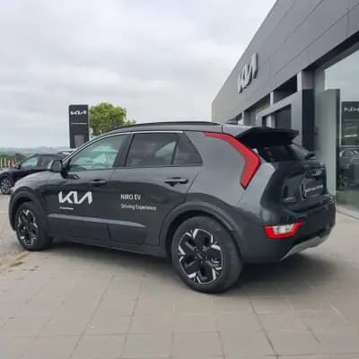 Vendo Kia e-Niro 2023 - 34990 EUR, 23490 km - AUTO.MOTO.pt