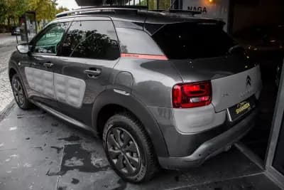 Sell Citroën C4 Cactus 2016 - 10550 EUR, 98640 km - AUTO.MOTO.pt