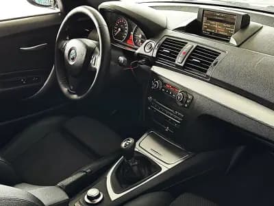 Vendo BMW 118 2009 - 12990 EUR, 187000 km - AUTO.MOTO.pt