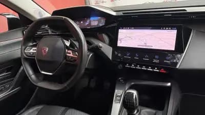 Vendo Peugeot 308 2022 - 17900 EUR, 98500 km - AUTO.MOTO.pt