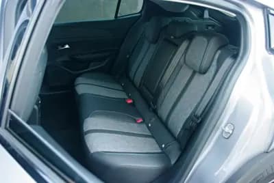 Vendo Peugeot 408 2024 - 25900 EUR, 30782 km - AUTO.MOTO.pt