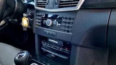 Sell Mercedes-Benz E 220 2010 - 17450 EUR, 226000 km - AUTO.MOTO.pt