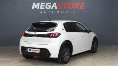 Vendo Peugeot e-208 2021 - 16350 EUR, 46000 km - AUTO.MOTO.pt