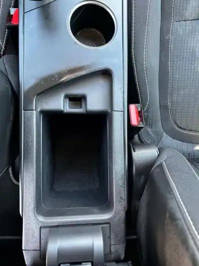 Vendo Renault Mégane 2019 - 14250 EUR, 135000 km - AUTO.MOTO.pt