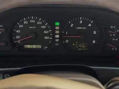 Vendo Toyota Land Cruiser 2000 - 41500 EUR, 291895 km - AUTO.MOTO.pt