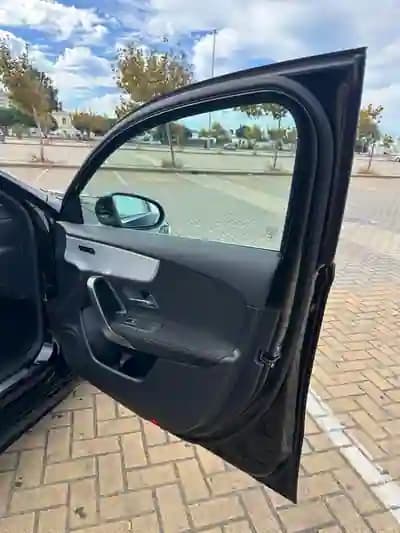 Vendo Mercedes-Benz A 180 2023 - 34000 EUR, 47000 km - AUTO.MOTO.pt