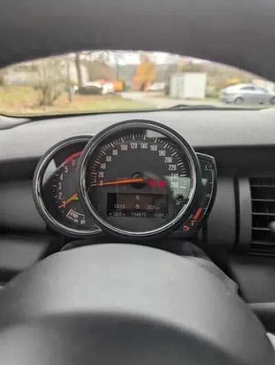 Vendo MINI 2019 - 17750 EUR, 135000 km - AUTO.MOTO.pt