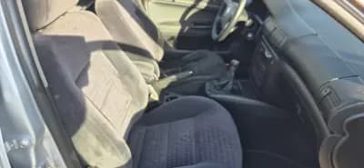 Sell Volkswagen Passat 2002 - 4400 EUR, 299900 km - AUTO.MOTO.pt