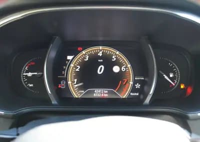 Vendo Renault Mégane 2019 - 43990 EUR, 42000 km - AUTO.MOTO.pt