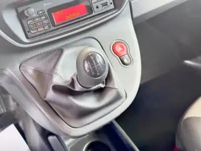 Vendo Renault Kangoo 2019 - 11500 EUR, 161094 km - AUTO.MOTO.pt