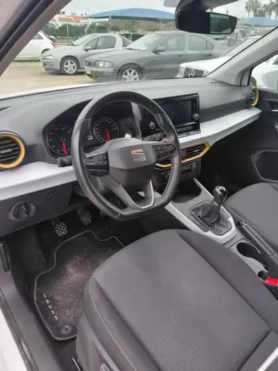 Sell SEAT Arona 2022 - 16900 EUR, 48264 km - AUTO.MOTO.pt