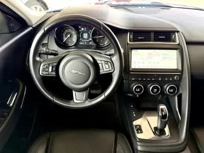 Vendo Jaguar E-Pace 2018 - 27990 EUR, 120110 km - AUTO.MOTO.pt