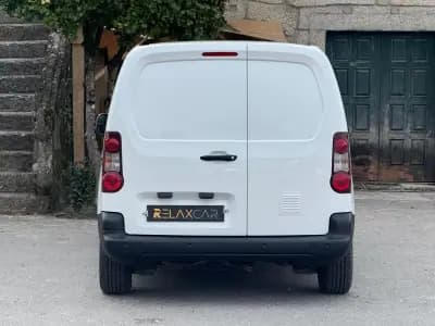 Sell Citroën Berlingo 1.6 BlueHdi 100 2018 - 11990 EUR, 41500 km - AUTO.MOTO.pt