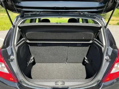 Vendo Opel Corsa 2014 - 10750 EUR, 180180 km - AUTO.MOTO.pt