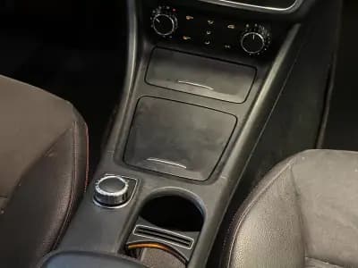 Sell Mercedes-Benz GLA 200 2015 - 21990 EUR, 120000 km - AUTO.MOTO.pt