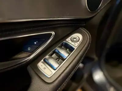 Sell Mercedes-Benz C 200 2015 - 17490 EUR, 183000 km - AUTO.MOTO.pt