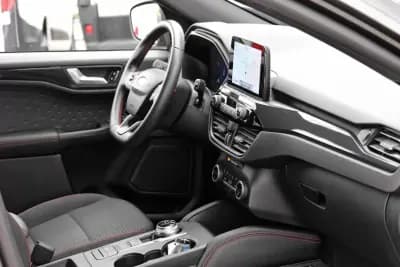 Vendo Ford Kuga 2022 - 29900 EUR, 80756 km - AUTO.MOTO.pt