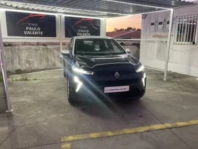 Vendo Renault Captur 2024 - 27500 EUR, 19000 km - AUTO.MOTO.pt