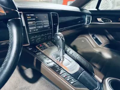Sell Porsche Panamera 2015 - 43990 EUR, 110565 km - AUTO.MOTO.pt
