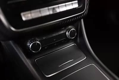 Vendo Mercedes-Benz A 200 2016 - 20950 EUR, 153146 km - AUTO.MOTO.pt