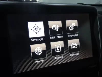 Sell Peugeot 2008 2015 - 8990 EUR, 88000 km - AUTO.MOTO.pt