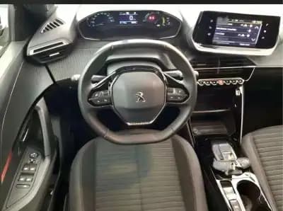 Vendo Peugeot e-2008 2023 - 20990 EUR, 34900 km - AUTO.MOTO.pt