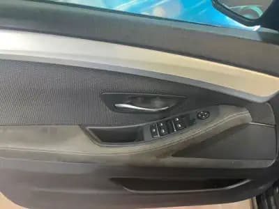 Sell BMW 520 2010 - 15999 EUR, 174000 km - AUTO.MOTO.pt