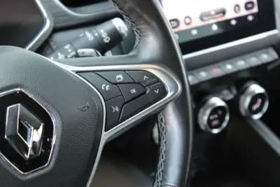 Vendo Renault Captur 2020 - 17900 EUR, 131971 km - AUTO.MOTO.pt