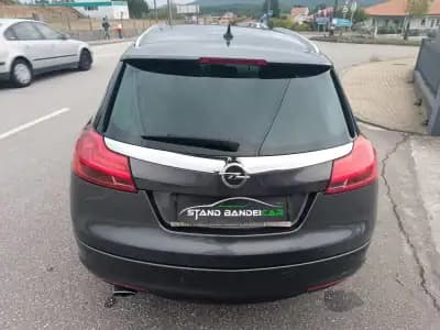 Sell Opel Insignia 2010 - 7500 EUR, 206000 km - AUTO.MOTO.pt