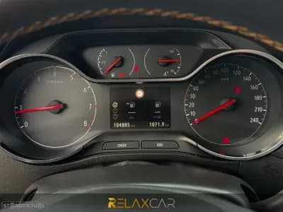 Sell Opel Crossland X 2018 - 10500 EUR, 104500 km - AUTO.MOTO.pt