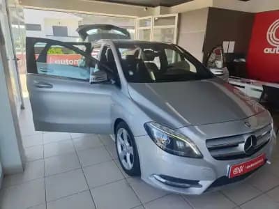 Sell Mercedes-Benz B 180 2012 - 10990 EUR, 221000 km - AUTO.MOTO.pt
