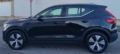 Vendo Volvo XC 40 2022 - 29490 EUR, 63800 km - AUTO.MOTO.pt